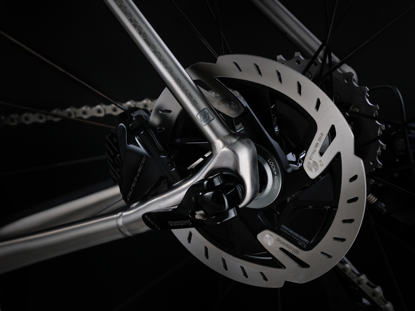 Skeiron ons meest technisch geavanceerde titanium racefiets tot nu toe Van Nicholas